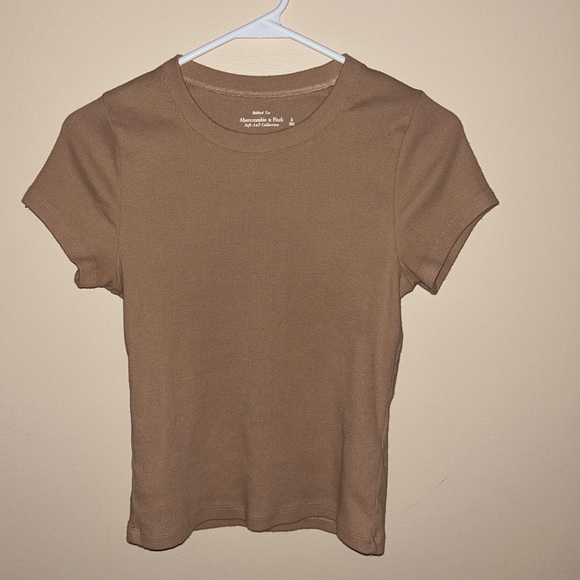 Abercrombie & Fitch Robbed Tee - Picture 2 of 3